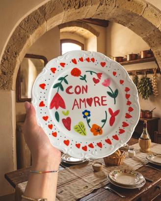 Piatto in ceramica decorato a mano “Con amore”