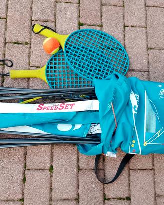 gioco a tennis con I miei amici 