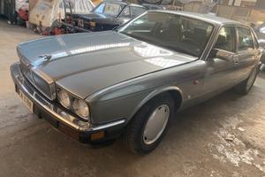JaguarXJ6
