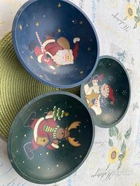 Set 3 piatti fondi in legno decorati tema nata