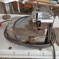 Macchina da cucire per tappezzeria