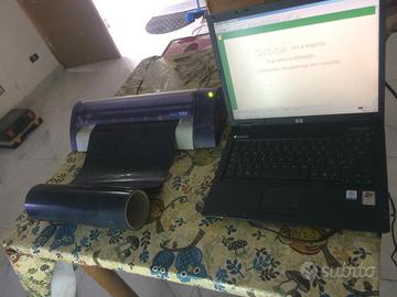 Plotter da taglio con computer  bobbine