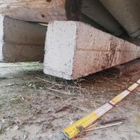 2 travi di cemento 3,80 m e canale di gronda verni