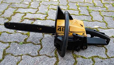 Motosega McCulloch PM484.