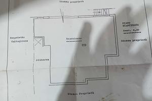 Magazzino scantinato 120mq