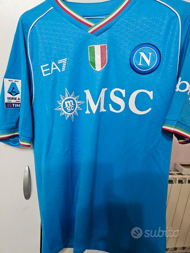 maglia gara autografata Kvaratskhelia Napoli 2023 - Sports In vendita a  Frosinone