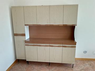 Set di mobili