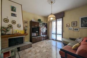 4 LOCALI A SANT'ILARIO D'ENZA