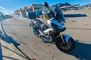 Honda X-ADV 750 - Travel + accessori