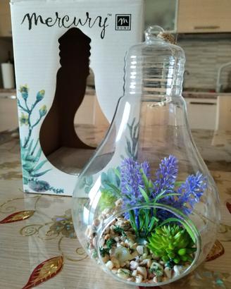 lampadina con pianta 