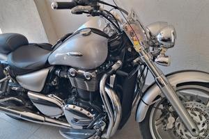 triumph thunderbird  1600