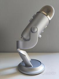 Blue Yeti USB — NUOVO (mai usato) + scatola e cavo