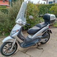 Piaggio Beverly 200
