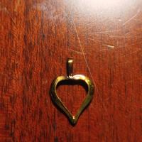 Ciondolo a forma di cuore in argento plac. Oro 24c