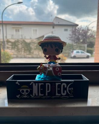 Stand Espositore One Piece - Uova di Pasqua Kinder