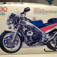 Kit Montaggio Tamiya Honda VFR750R 1/12