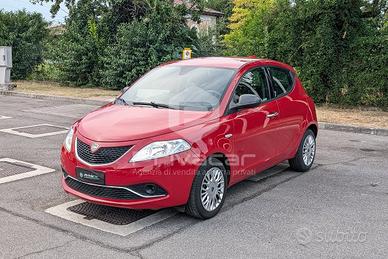 LANCIA Ypsilon 1.2 69 CV 5 porte Silver