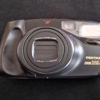 Fotocamera Pentax Zoom 105 R con custodia