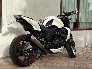 Interessante moto Kawasaki pari a nuovo