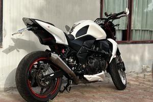 Interessante moto Kawasaki pari a nuovo