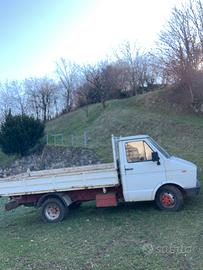 Iveco Daily ribaltabile trilaterale