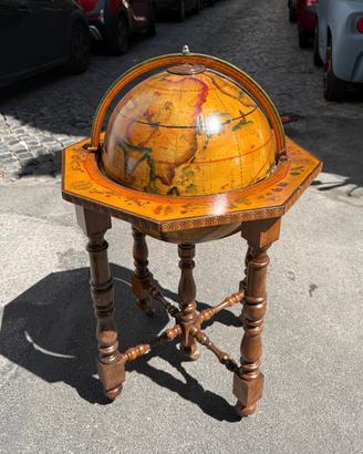 Mobile bar vintage a forma di globo, anni '60