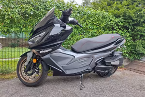 MALAGUTI MADISON 125cc MOT. A LIQUIDO
