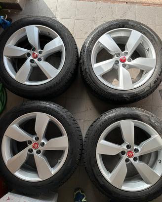 Cerchi 19’’  originali Jaguar E-Pace