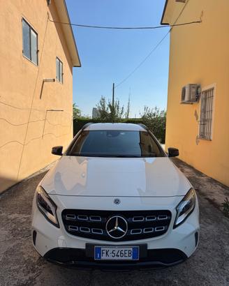 Mercedes-benz GLA 200 d Automatic Premium