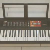 Casio SA-51 è una mini-tastiera da 32 tasti pensat