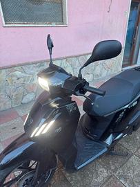 Scooter Peugeot Tweet 125