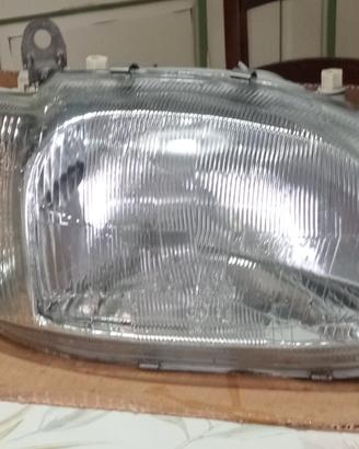 faro anteriore Ford escort