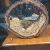 Tronco di albero fatto a lampada ce gia il buco lu