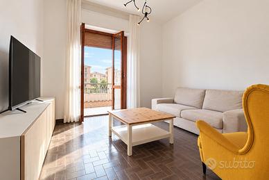 Quadrivano con cucina abitabile, 2 bagni e balconi