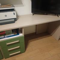 Scrivanie e 2 mensole