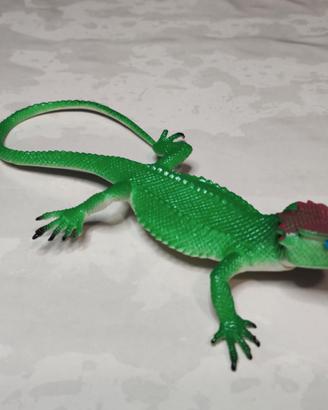 Dinosauro giocattolo lucertola