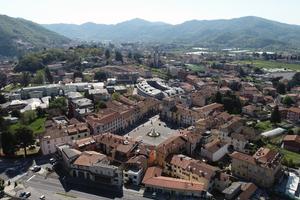 Trescore Balneario con box e giardino