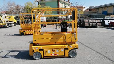 piattaforma aerea semovente verticale 6mt haulotte