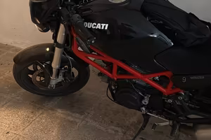 Ducati monster 695