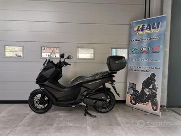 Kymco Skytown 125