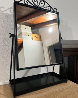 Specchio da tavolo con portagioie