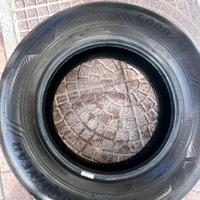 Gomme esive goodyear 215 65r16 98h 