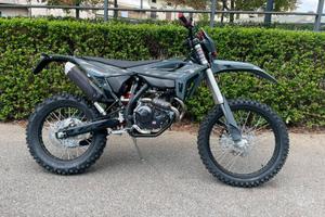 Beta RR 125 4T Enduro T SPECIAL X NUOVA