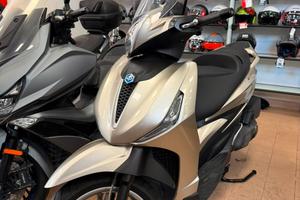 Piaggio Beverly 400