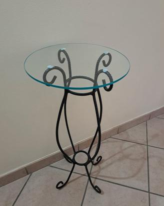 Tavolino piccolo in ferro battuto
