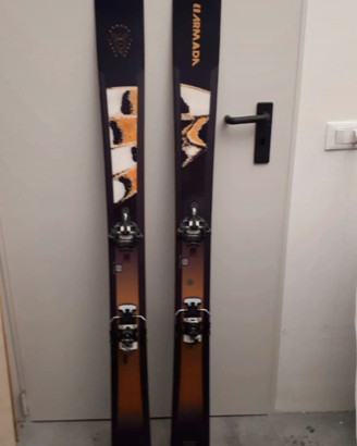 Sci freeride Armada