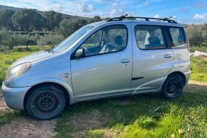 YARIS VERSO 1.4 D-4D