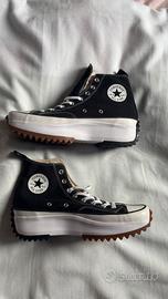 Converse Run Star Hike Hi Black Never Worn