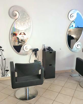 Arredamento Parrucchiere Cassa Poltrone Specchi