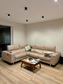 Divano angolare con letto e poltroncina elettrica